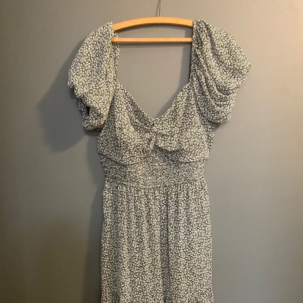 Trixxi XL Floral Puff Sleeve Dress